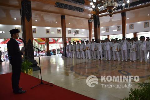 131 Kades Terpilih dilantik Wakil Bupati Trenggalek 